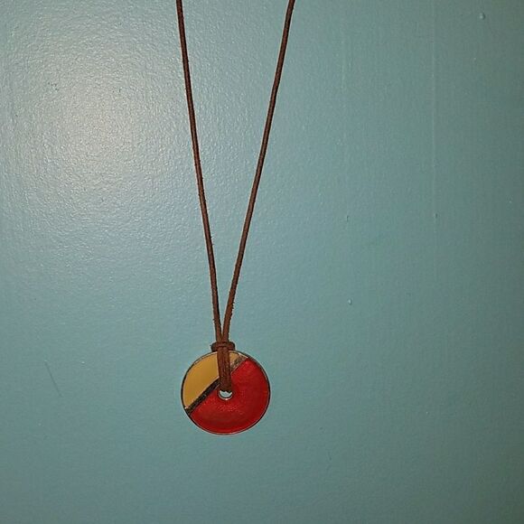 Beautiful Necklace - Picture 3 of 3